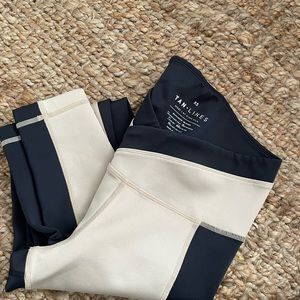 Sivan ayla tan lines leggings